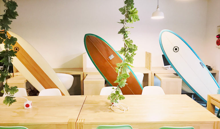 一緒にサーフィンできる