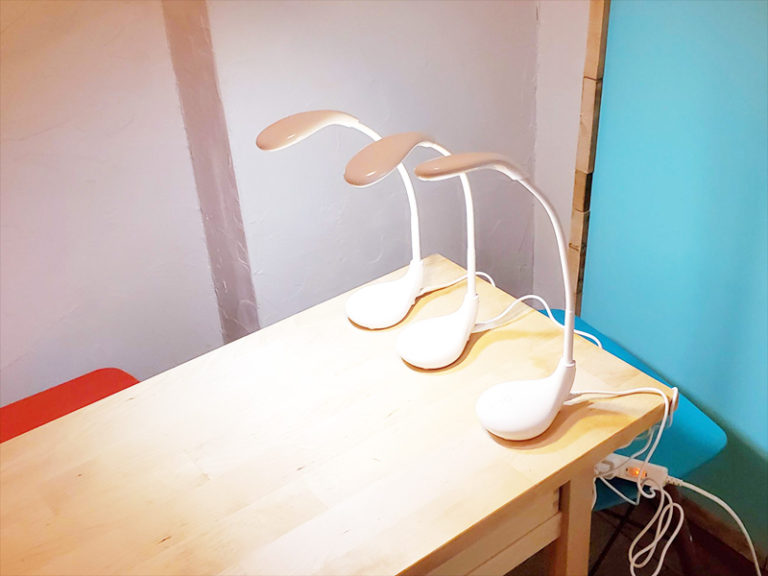 各種デスクライトを貸出